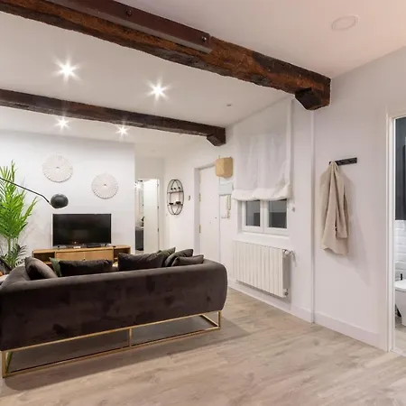 River In The Heart Of Ebi-01297 Apartament *