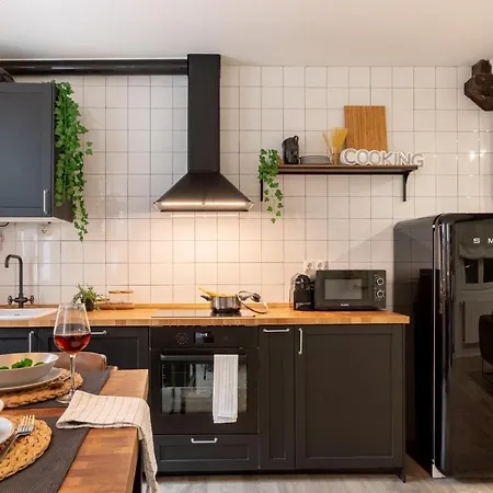 River In The Heart Of Ebi-01297 Appartement